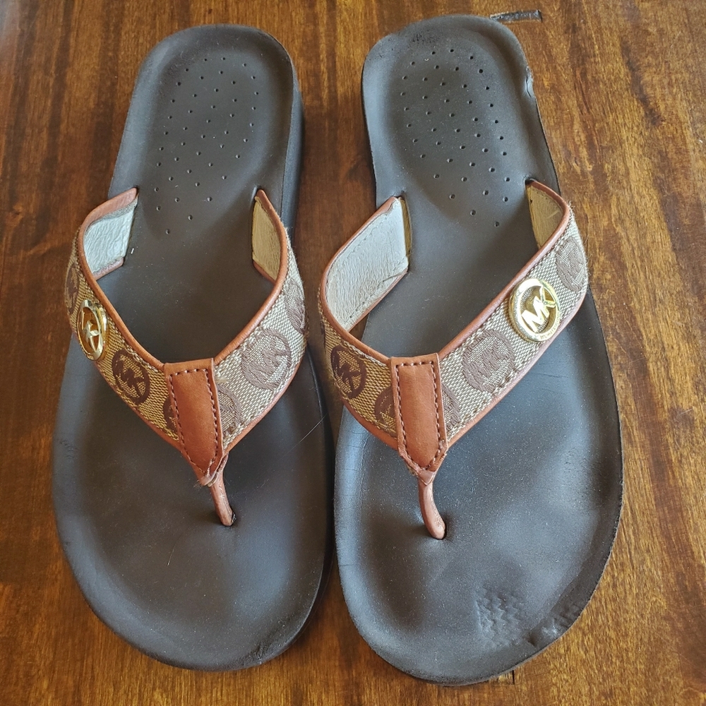 Michael Kors flip flops